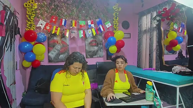 lesbiancuple online show from 23, 6, 2026