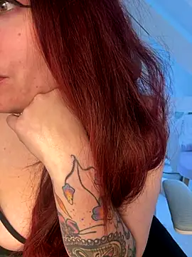 Snapshot of LunaMoongirl chatting on 23, 10, 2025 LunaMoongirl online show from 23, 10, 2025