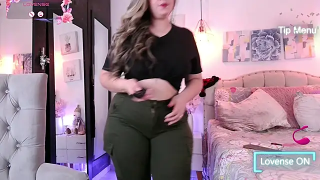 Snapshot of Dulce_Morrys chatting on 22, 12, 2024 Dulce Morrys online show from 22, 12, 2024