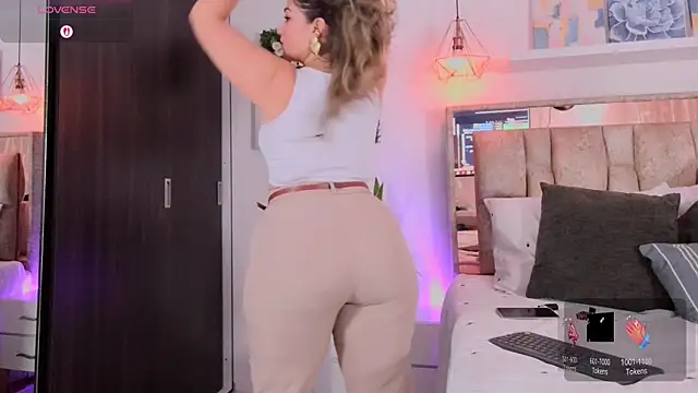 Snapshot of Dulce_Morrys chatting on 22, 2, 2026 Dulce Morrys online show from 22, 2, 2026