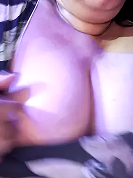 Snapshot of SIDDHAA--897 chatting on 5, 3, 2025 SIDDHAA--897 online show from 5, 3, 2025