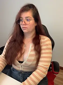 Snapshot of kayortiiz chatting on 26, 9, 2025 kayortiiz online show from 26, 9, 2025