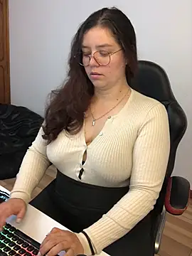 kayortiiz online show from 12, 4, 2026