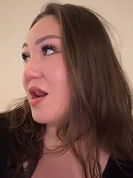 Snapshot of RosieDixx chatting on 4, 11, 2025 RosieDixx online show from 4, 11, 2025