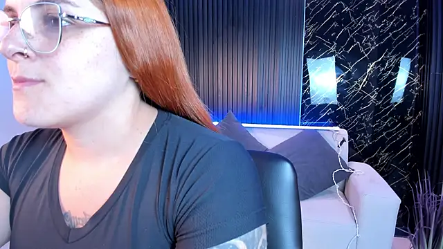 Snapshot of kimbrownn chatting on 26, 11, 2025 kimbrownn online show from 26, 11, 2025