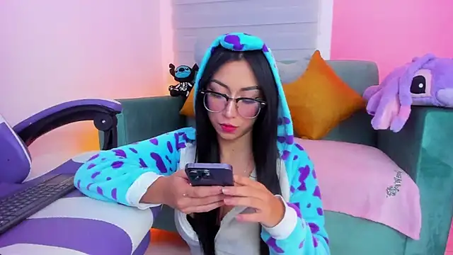 sophie cute66 online show from 16, 12, 2025