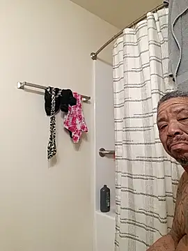 yellowwetfox online show from 15, 3, 2026