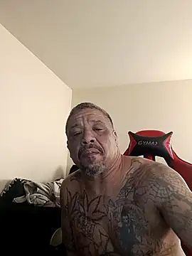 yellowwetfox online show from 27, 3, 2026