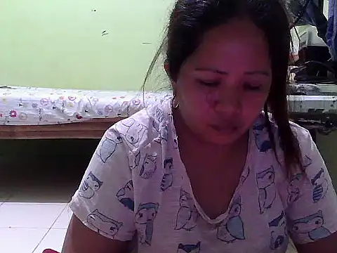 sweetlady pinay online show from 8, 3, 2025