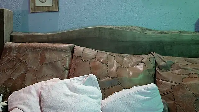 Lilmuh  online show from 17, 1, 2025