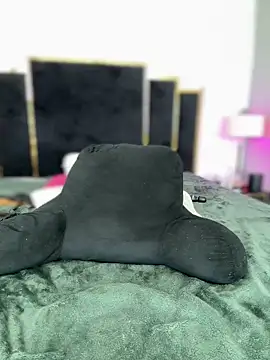 Snapshot of KarissaChantelle chatting on 9, 12, 2024 KarissaChantelle online show from 9, 12, 2024