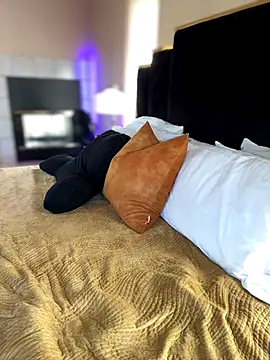 Snapshot of KarissaChantelle chatting on 29, 9, 2025 KarissaChantelle online show from 29, 9, 2025