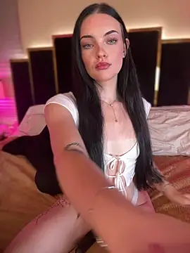 KarissaChantelle online show from 13, 5, 2026
