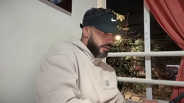 romeolovedark online show from 31, 10, 2025