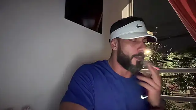 romeolovedark online show from 10, 11, 2025