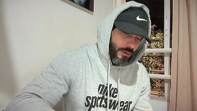 romeolovedark online show from 6, 1, 2026