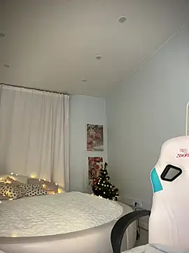 IvyHoney online show from 27, 12, 2024