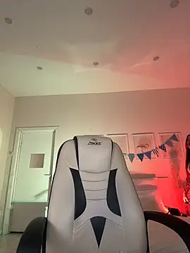 IvyHoney online show from 27, 9, 2025