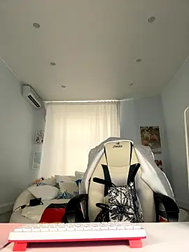 IvyHoney online show from 1, 10, 2025