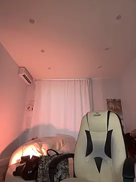 IvyHoney online show from 17, 10, 2025