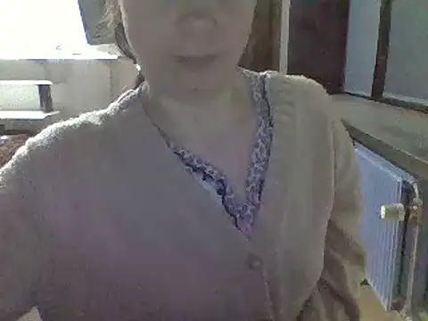 Snapshot of Moi_Lina chatting on 6, 1, 2025 Moi Lina online show from 6, 1, 2025