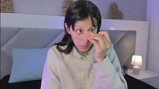 Snapshot of Mariana_Joness chatting on 7, 4, 2026 Mariana Joness online show from 7, 4, 2026