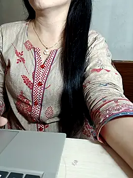 Snapshot of Chanchal--Navya chatting on 7, 5, 2026 Chanchal--Navya online show from 7, 5, 2026