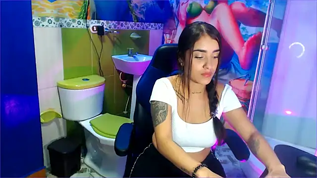 lorensweet77 online show from 18, 12, 2024