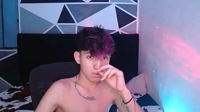 Snapshot of littlextreme chatting on 10, 12, 2024 littlextreme online show from 10, 12, 2024