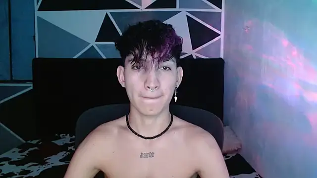 Snapshot of littlextreme chatting on 13, 12, 2024 littlextreme online show from 13, 12, 2024