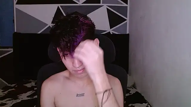 Snapshot of littlextreme chatting on 17, 12, 2024 littlextreme online show from 17, 12, 2024