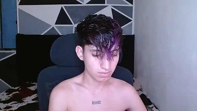 Snapshot of littlextreme chatting on 18, 12, 2024 littlextreme online show from 18, 12, 2024