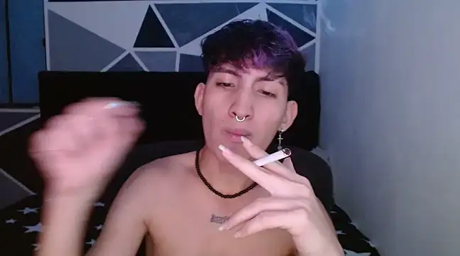 Snapshot of littlextreme chatting on 3, 1, 2025 littlextreme online show from 3, 1, 2025