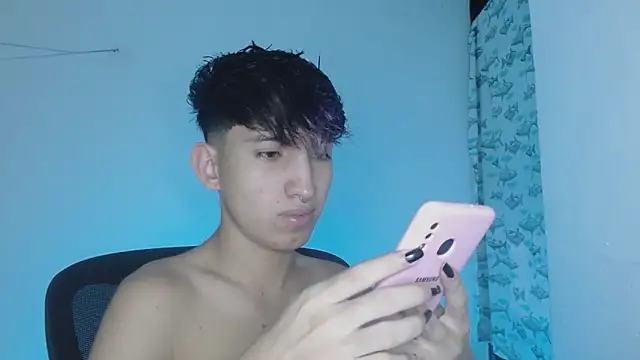 Snapshot of littlextreme chatting on 7, 2, 2025 littlextreme online show from 7, 2, 2025