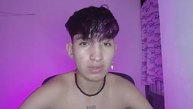 Snapshot of littlextreme chatting on 8, 2, 2025 littlextreme online show from 8, 2, 2025