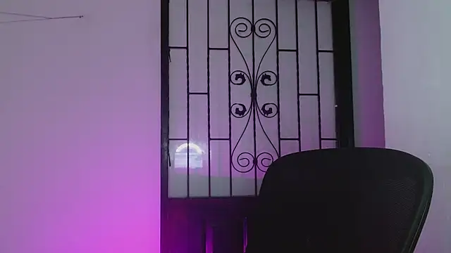 Snapshot of littlextreme chatting on 10, 2, 2025 littlextreme online show from 10, 2, 2025