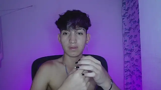 Snapshot of littlextreme chatting on 12, 2, 2025 littlextreme online show from 12, 2, 2025