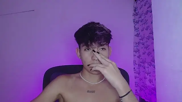 Snapshot of littlextreme chatting on 17, 2, 2025 littlextreme online show from 17, 2, 2025