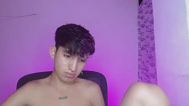 Snapshot of littlextreme chatting on 23, 2, 2025 littlextreme online show from 23, 2, 2025