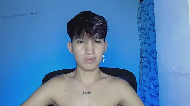 Snapshot of littlextreme chatting on 2, 3, 2025 littlextreme online show from 2, 3, 2025