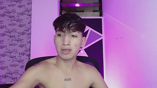 Snapshot of littlextreme chatting on 5, 3, 2025 littlextreme online show from 5, 3, 2025