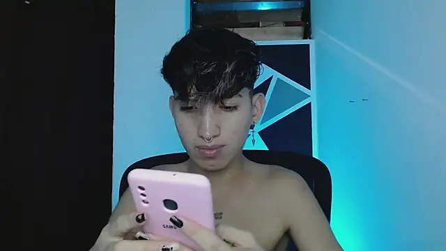 Snapshot of littlextreme chatting on 7, 3, 2025 littlextreme online show from 7, 3, 2025