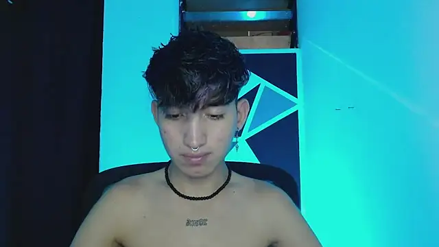 Snapshot of littlextreme chatting on 10, 3, 2025 littlextreme online show from 10, 3, 2025