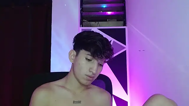 Snapshot of littlextreme chatting on 17, 3, 2025 littlextreme online show from 17, 3, 2025