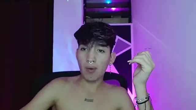 Snapshot of littlextreme chatting on 17, 3, 2025 littlextreme online show from 17, 3, 2025