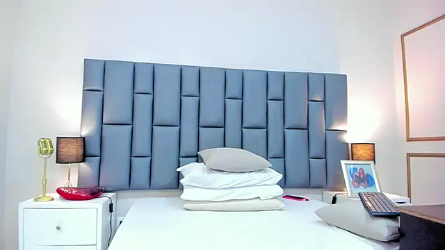 aandreaperez online show from 22, 1, 2025