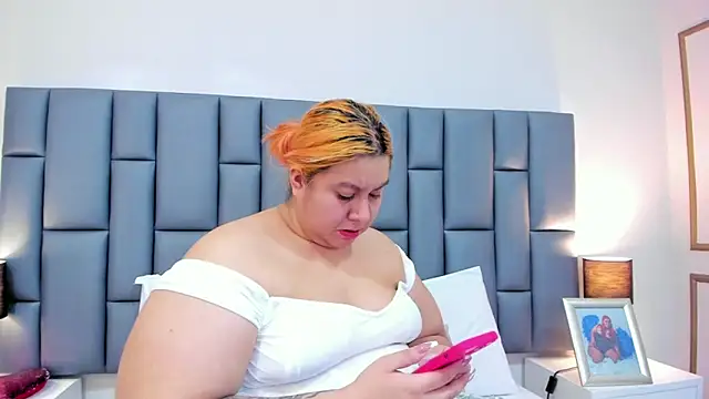 aandreaperez online show from 23, 1, 2025