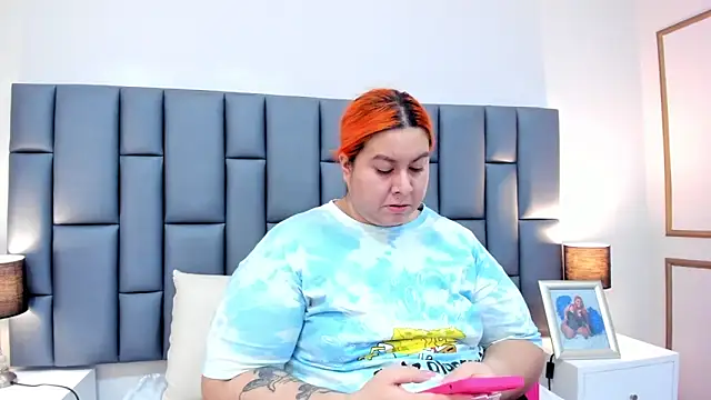 aandreaperez online show from 27, 1, 2025