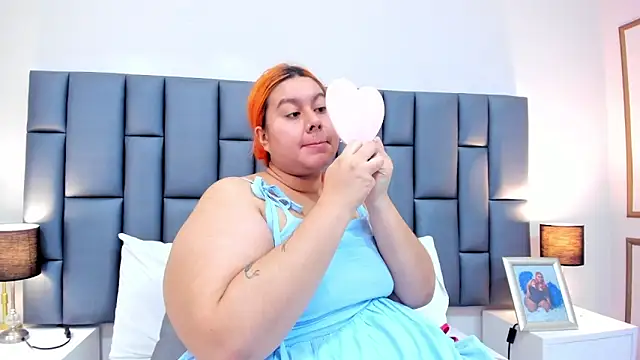 aandreaperez online show from 29, 1, 2025