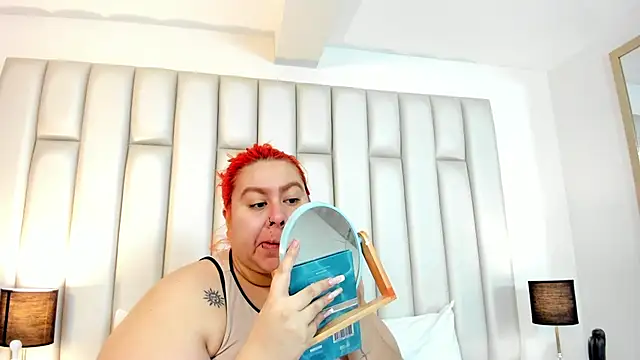 aandreaperez online show from 12, 9, 2025